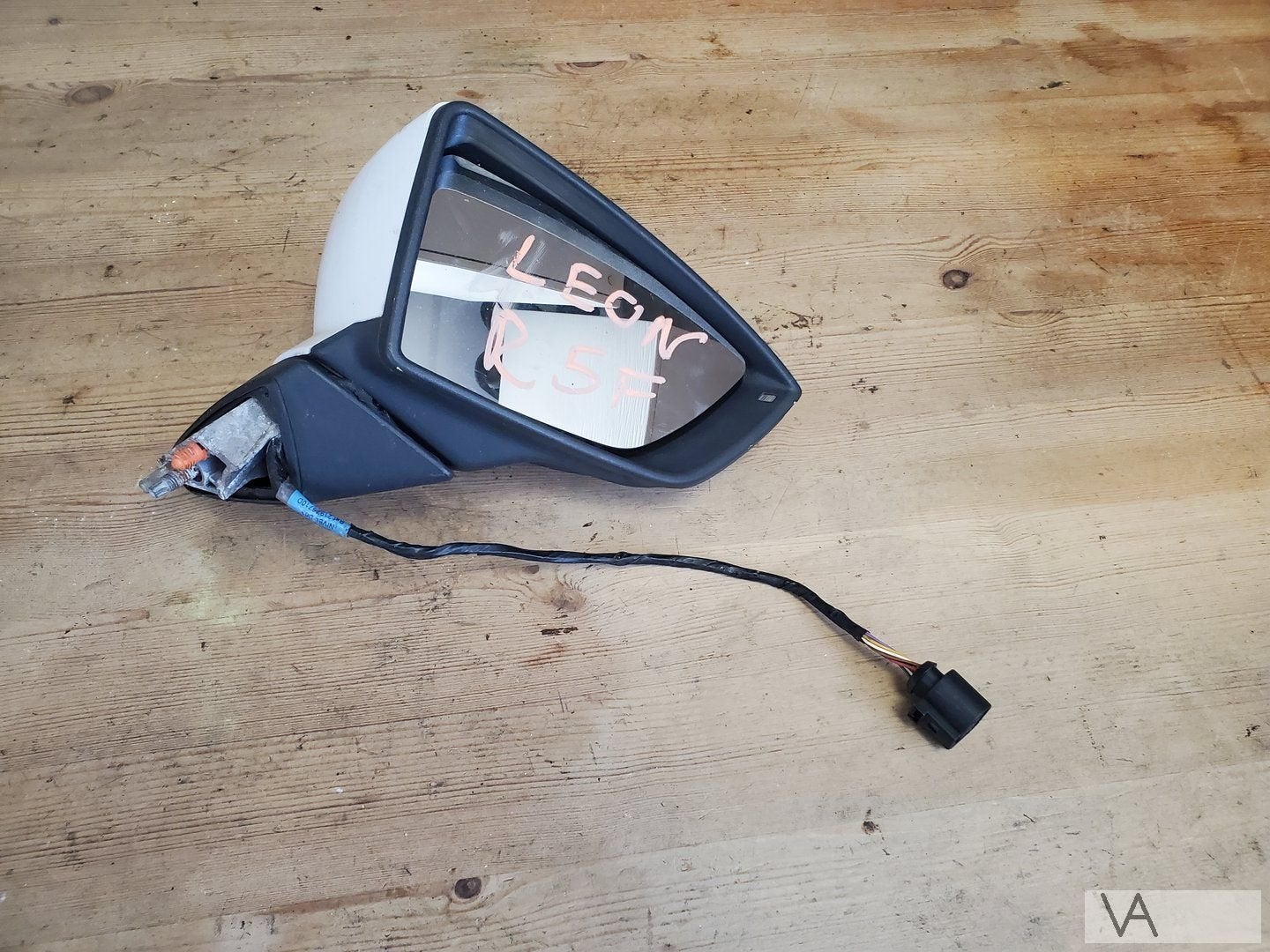 Seat Leon 5f 2012 - 2020 spiegel rechts wit standaard €50, Gebruikt, -, -, Ophalen of Verzenden