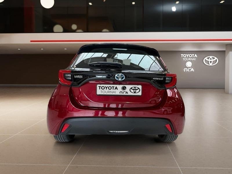 Toyota Yaris Iconic, Autos, Rouge, https://public.car-pass.be/vhr/2a977f46-d8bb-4d96-b127-d4c2a4faa74d, 5 portes, Automatique