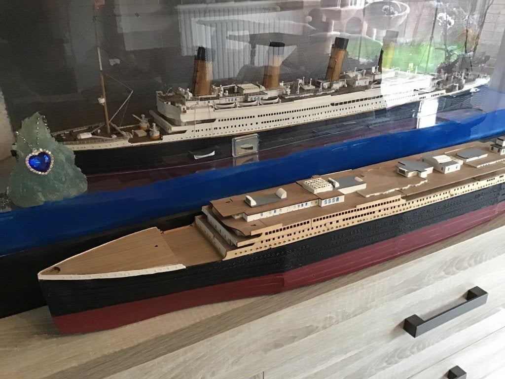 Titanic hachette 1m05 half gebouwd ., Ophalen