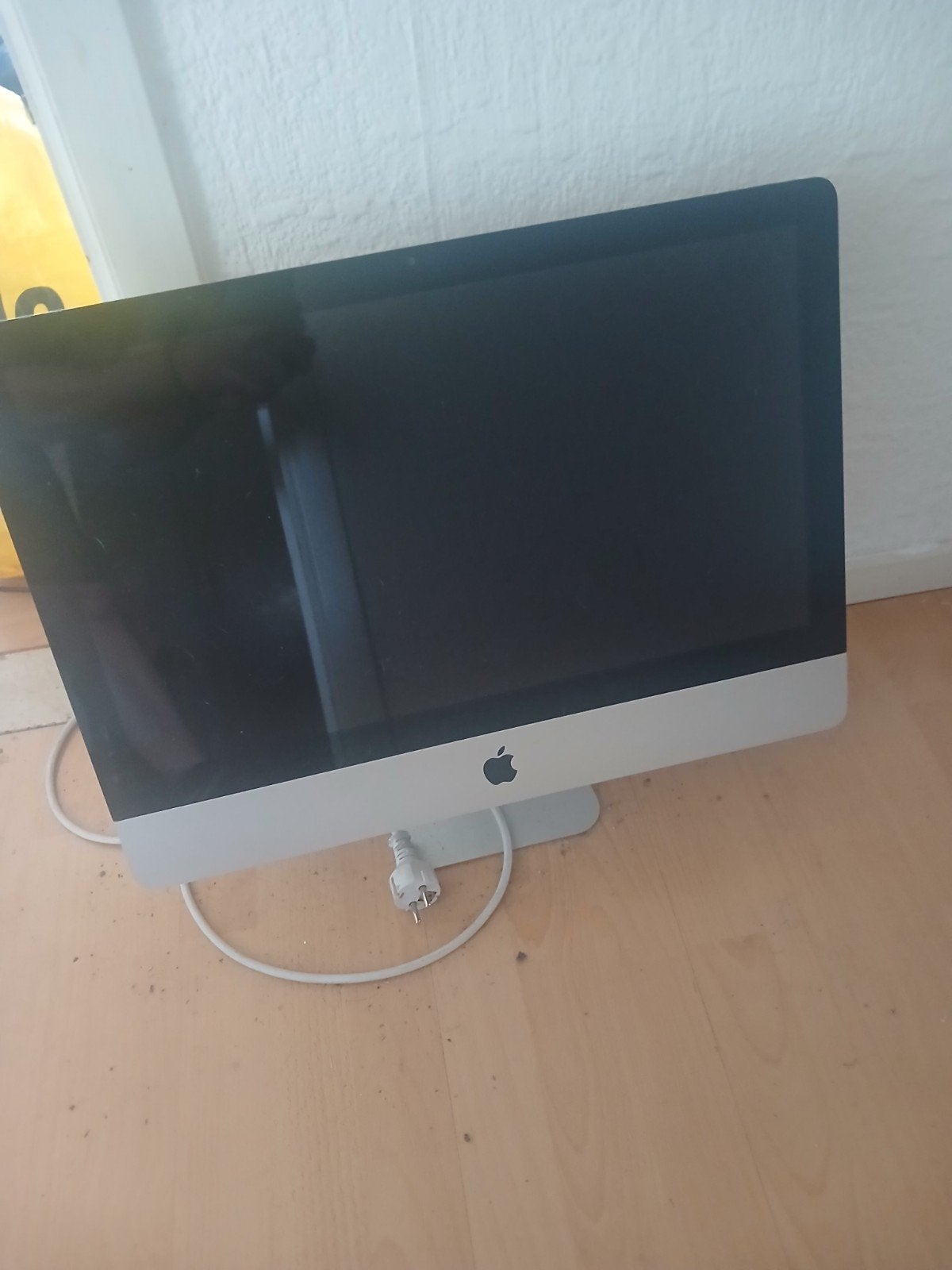 appel i-mac, Gebruikt, 50 Hz, Minder dan 40 cm, Full HD (1080p)