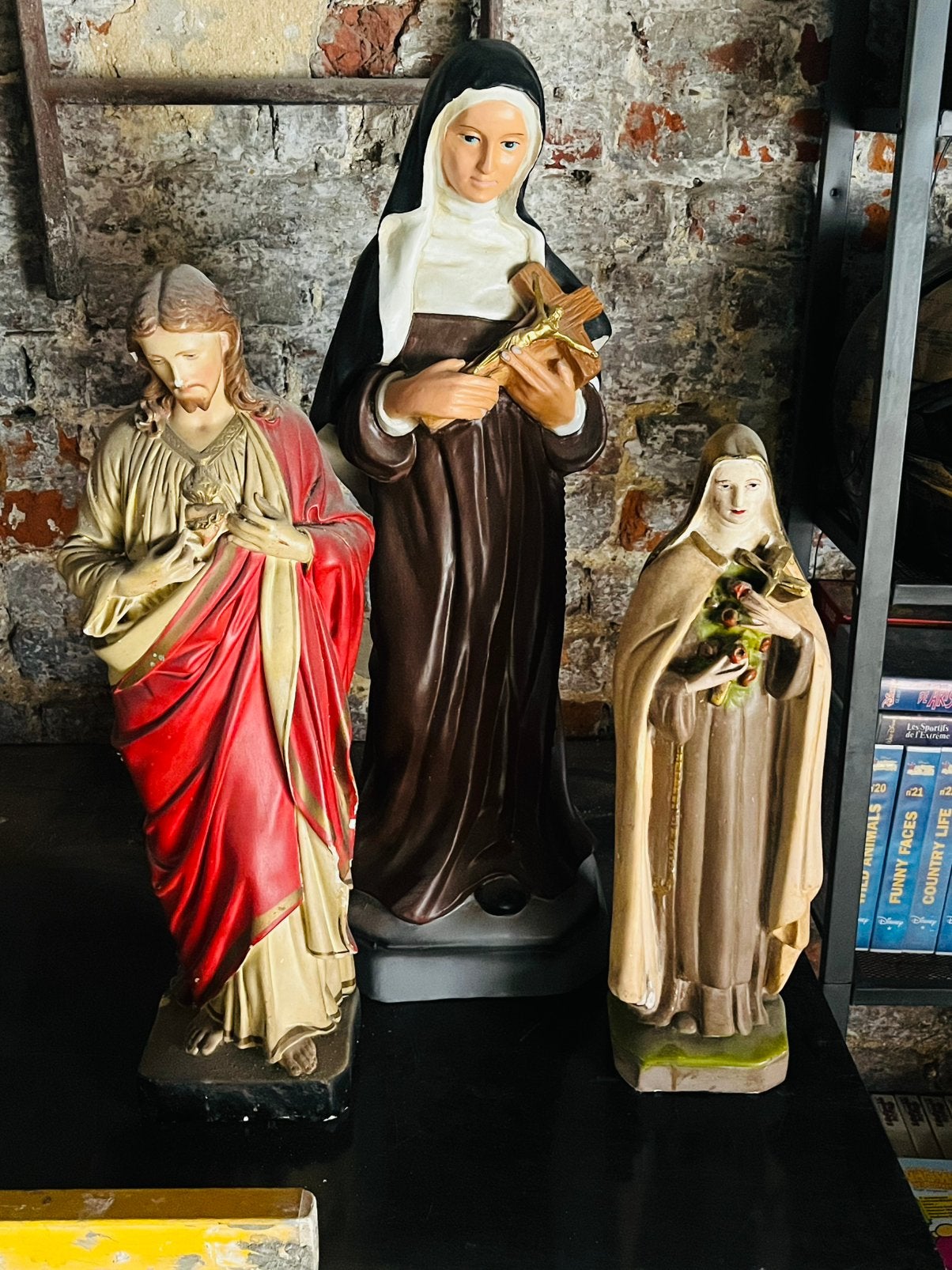 trois belles statues religieuses catholiques, probablement, Antiquités & Art, Enlèvement