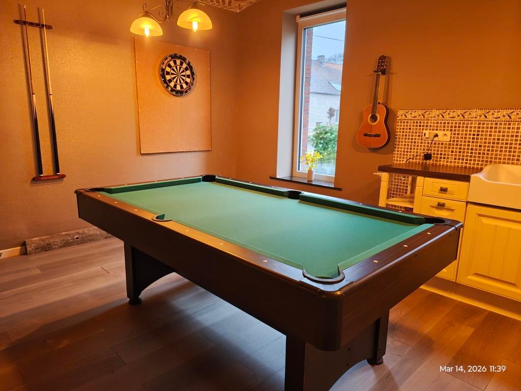 Buffalo Pooltafel Rozenhout 7ft
- MDF bodem, Sport en Fitness, Biljarten en Poolen, Ophalen, Pooltafel