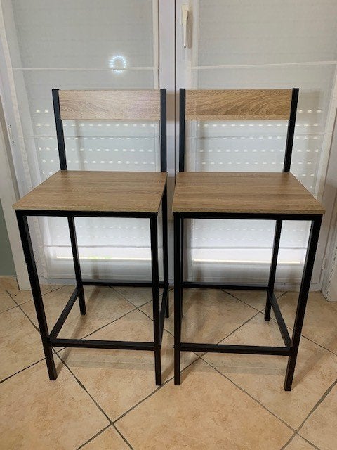Chaise haute neuve 30€/1 - 50€/2, Ophalen