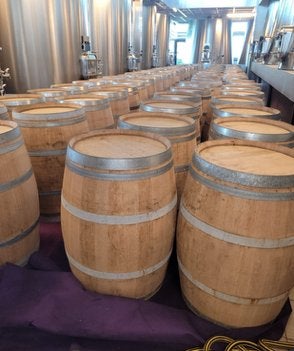 BARRIQUES 225 L EN CHENE - LE MOINS CHERS DE BELGIQUE, Huis en Inrichting, Ophalen of Verzenden, Gebruikt