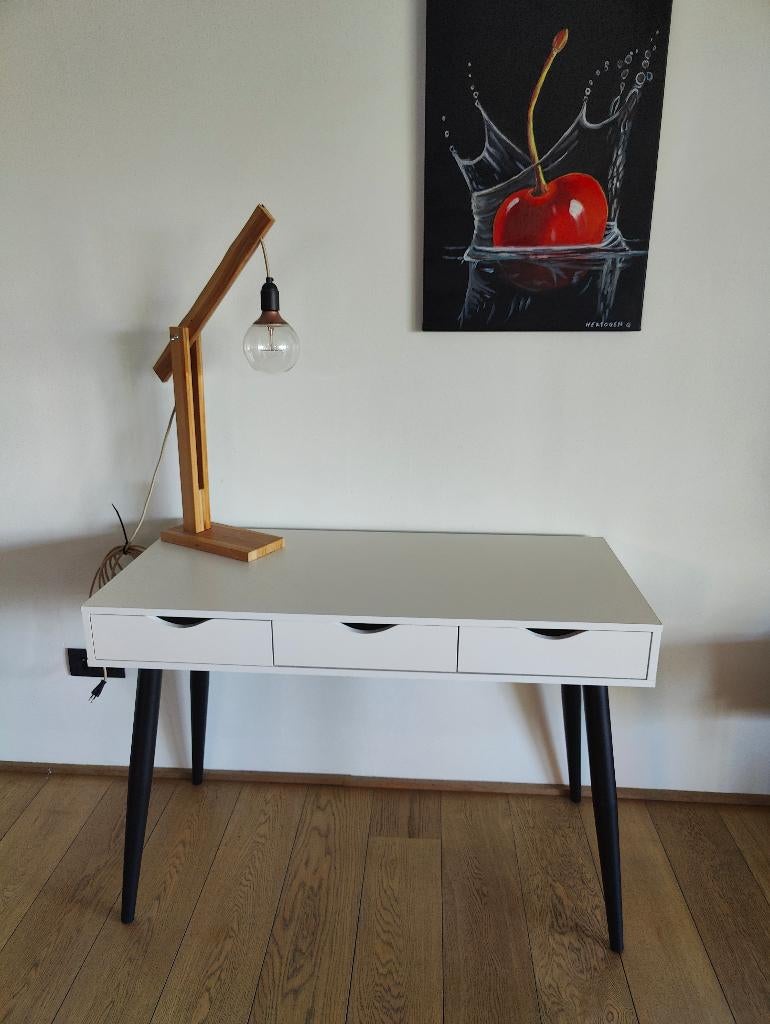 Modern bureau met 3 lades - Scandinavische stijl, Huis en Inrichting, Ophalen, Met lades, 110 cm, Hout