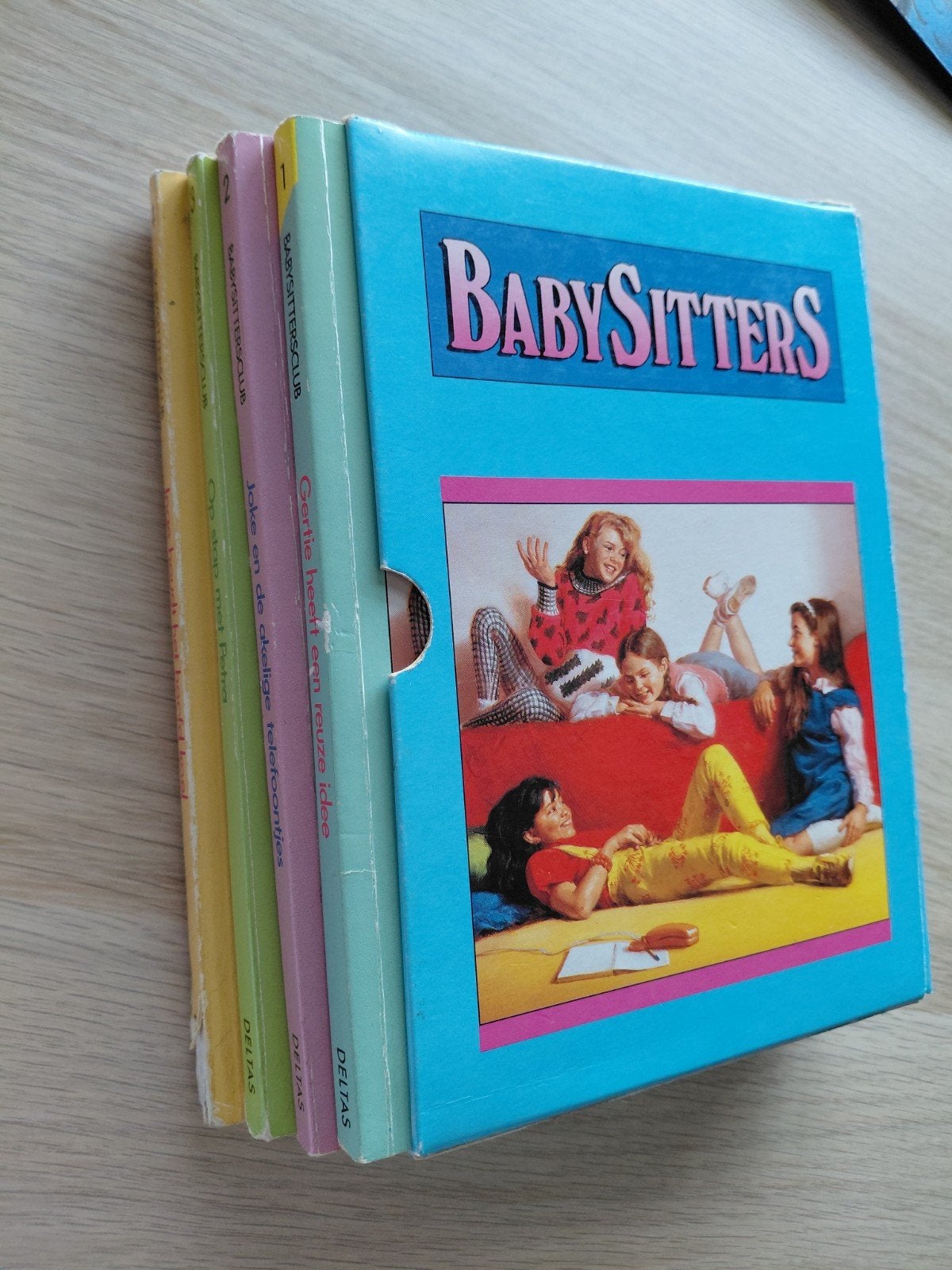 A.M. Martin - 4-delige box Babysittersclub, Boeken, A.M. Martin, Fictie, Ophalen, Gelezen