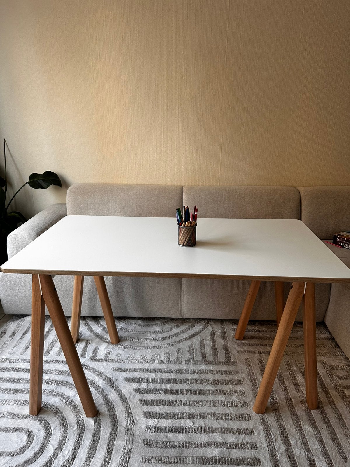 Bureau SLEAN blanc et bois – Très bon état, Enlèvement, Comme neuf, Blanc, Bois