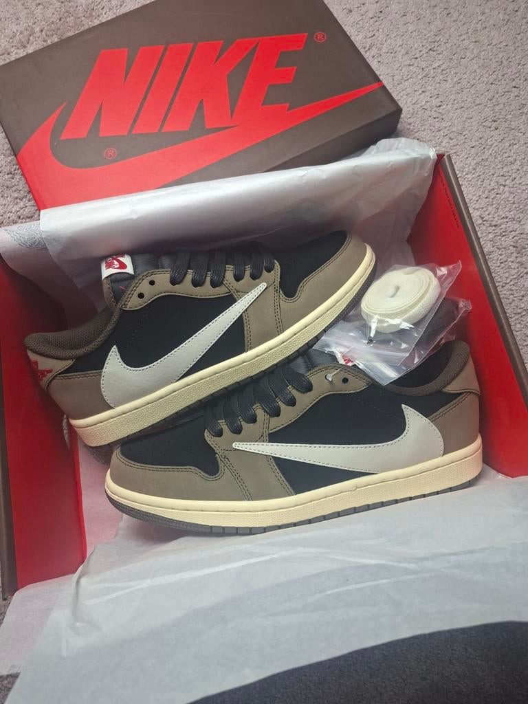 Travis Scott - Mocha 41, Ophalen