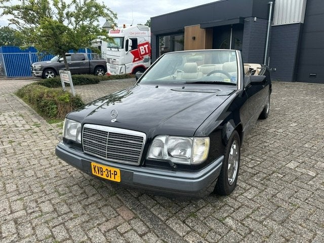 Mercedes-Benz Classe E E320 Cabriolet, Cuir, Achat, Beige, Entreprise