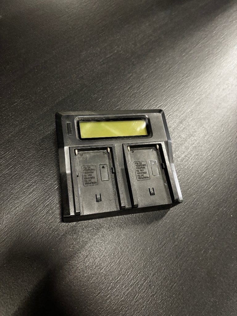 Dubbele batterijlader met LCD voor Sony NP-F, TV, Hi-fi & Vidéo, Utilisé, Sony, Sony