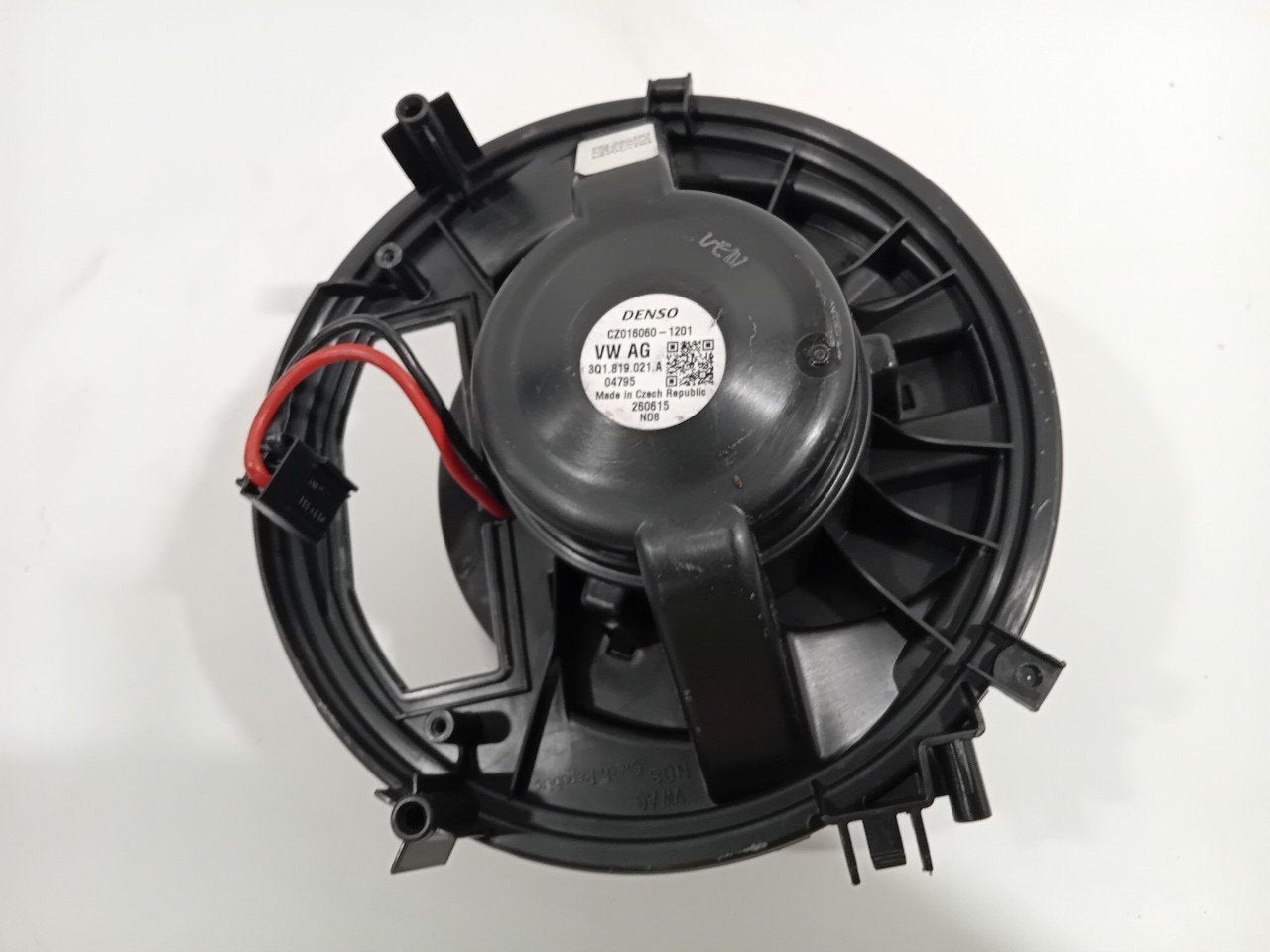 Kachel ventilator motor Volkswagen Passat, Onderdelen@venauto.nl, Van der Ven Autorecycling B.V., Gebruikt, Ettenseweg 76, 4706 PB Roosendaal, The Netherlands