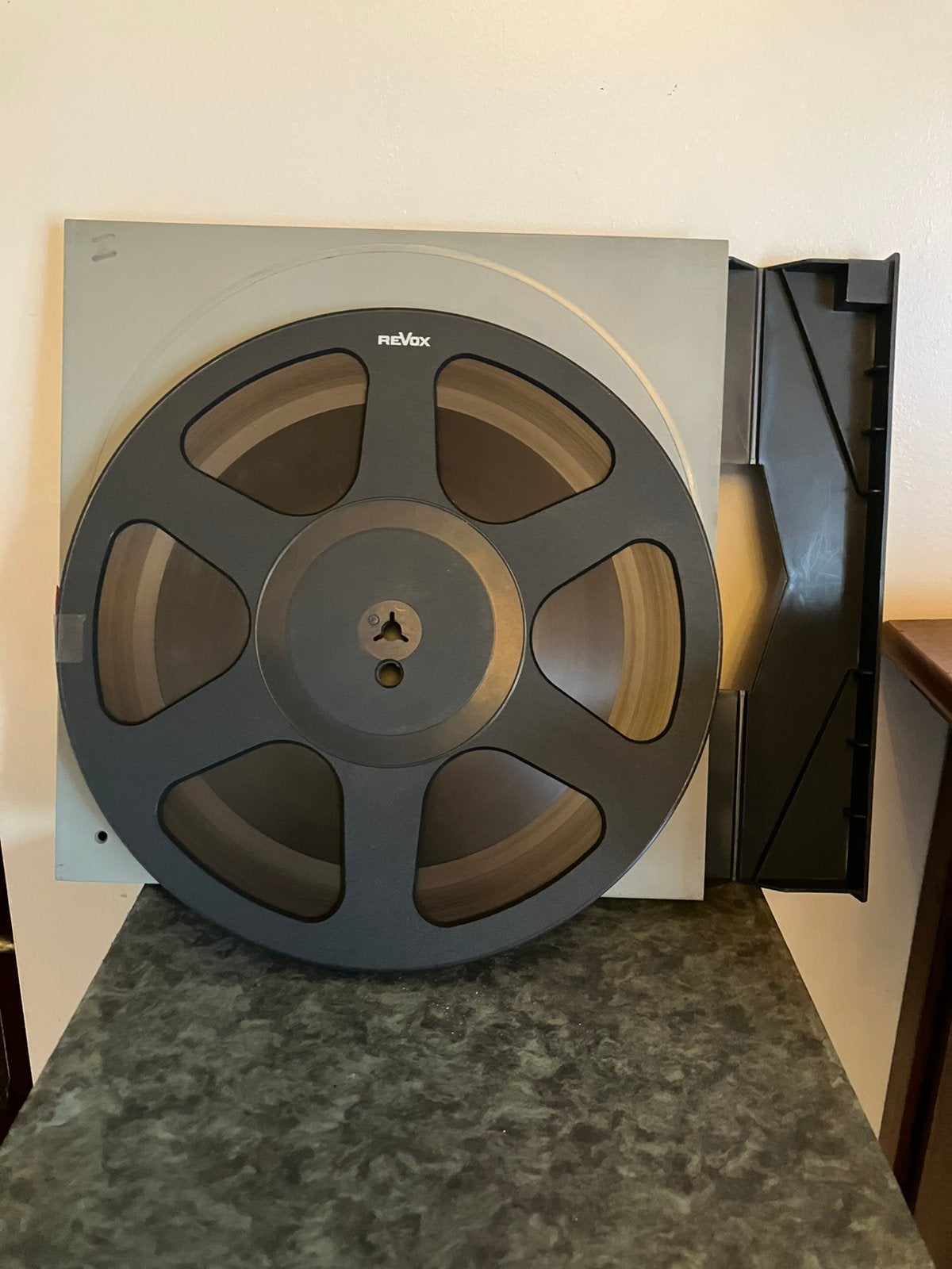 Revox audio band met spoel, Ophalen