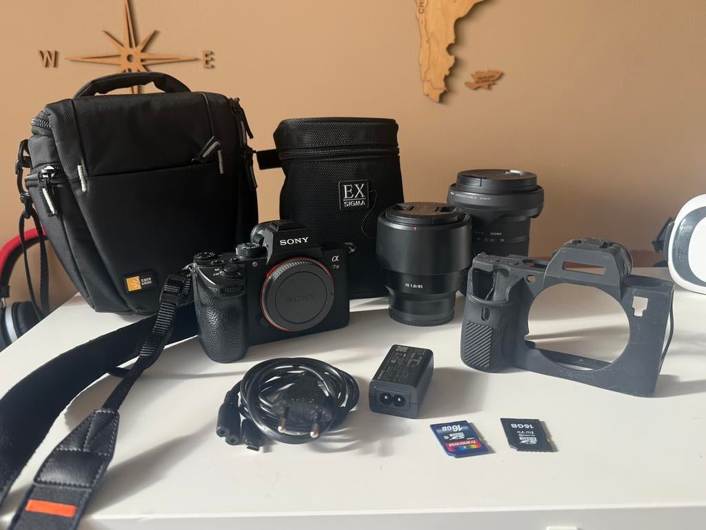 Sony A7iii COMPLET + 2 objectifs + accessoires, Enlèvement, Utilisé, Reflex miroir, Sony
