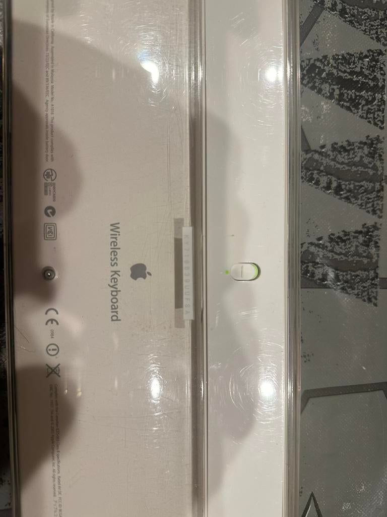 Apple toetsenbord in zeer goede staat, Ophalen, Zo goed als nieuw
