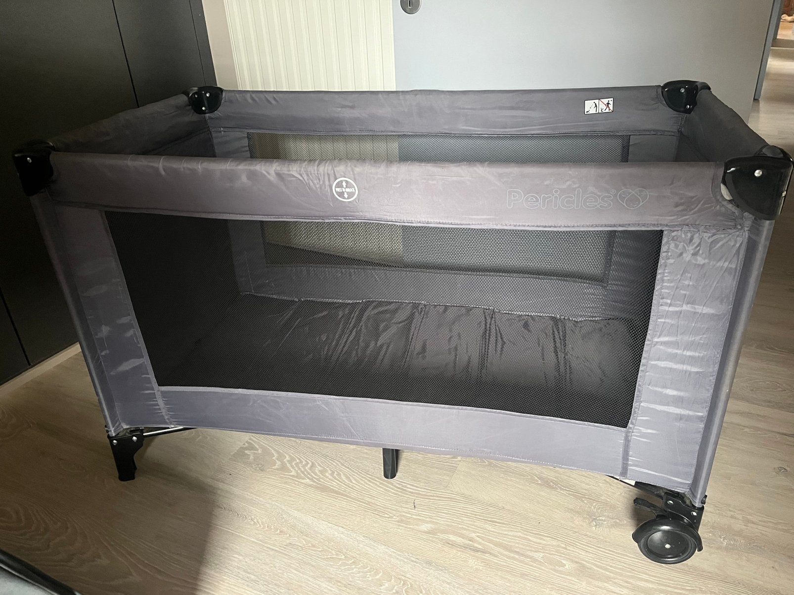 Reisbedje met nieuw hangnet voor baby, Kinderen en Baby's, Ophalen, Gebruikt