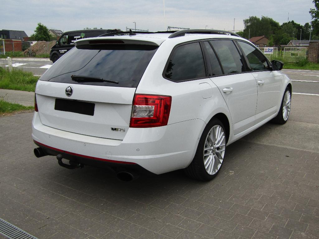 Skoda Octavia RS 2.0 benzine Automaat, Autos, Skoda, Achat, Euro 6, Entreprise, 169 kW