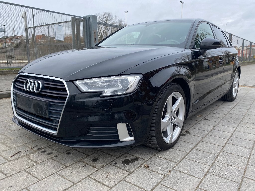 Audi A3 sportback 30 TFSI 12/18 PDC NAVI CLIM GPS CRUISE, Autos, Achat, Euro 6, Boîte manuelle, Entretenue par le concessionnaire