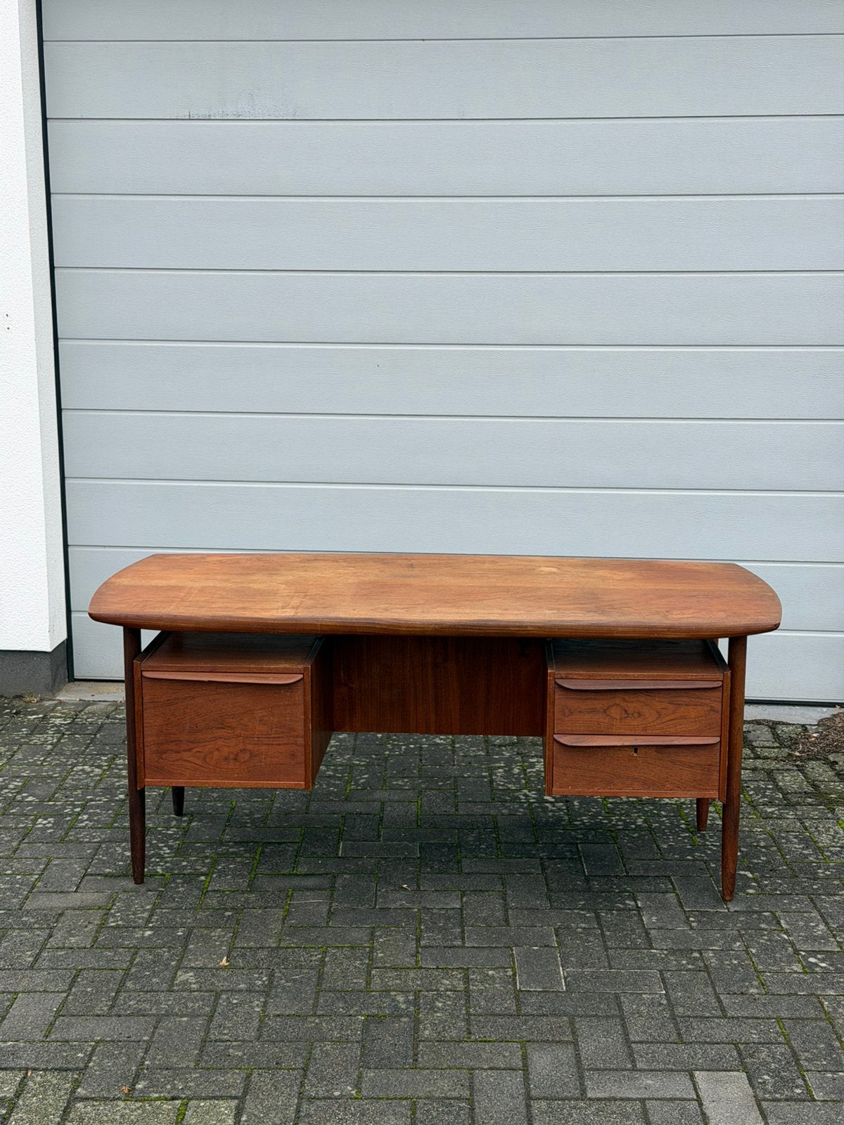 Bureau vintage en teck avec dessus flottan, Vintage, Enlèvement, Utilisé