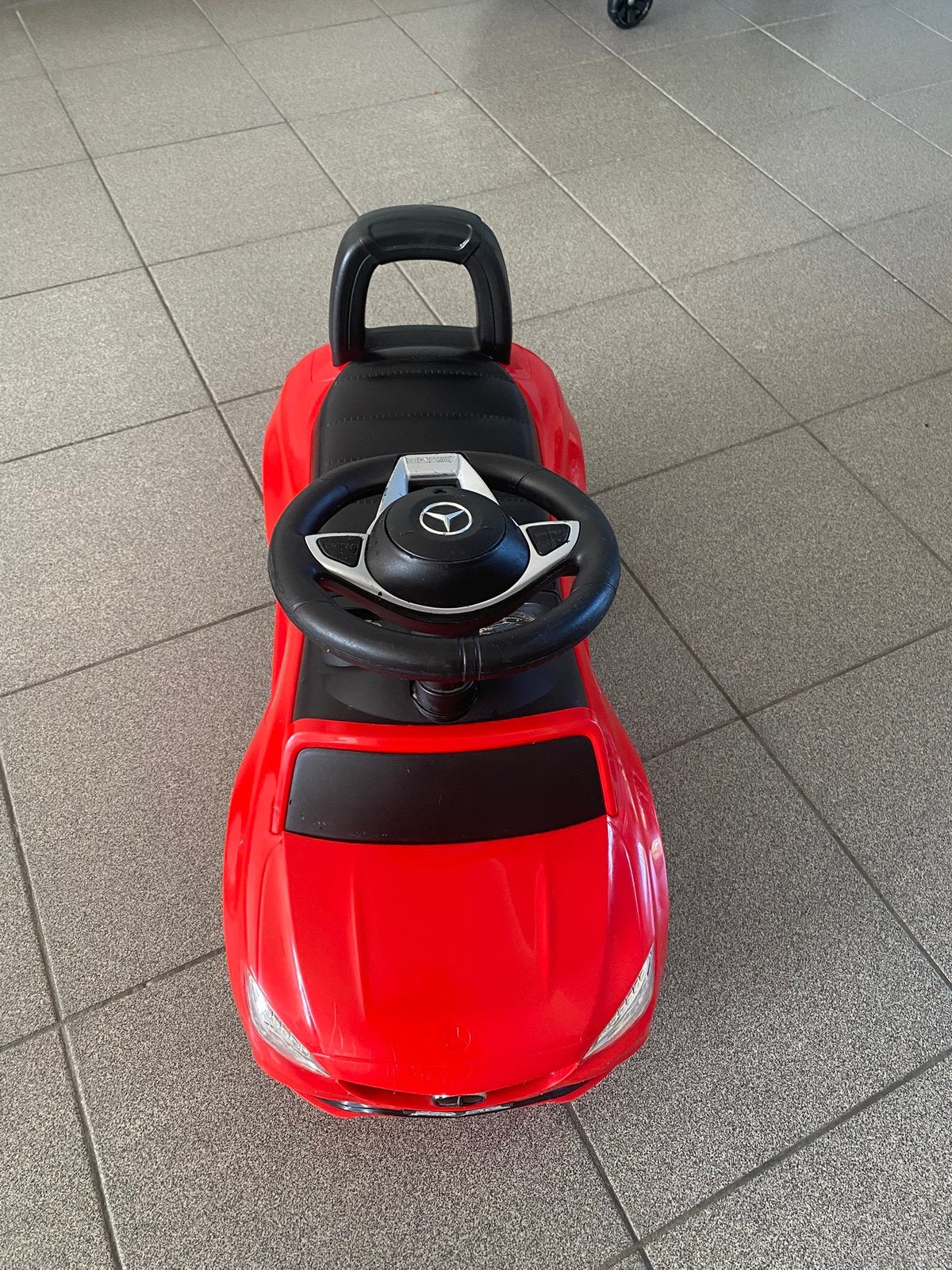 Loopauto, Zo goed als nieuw