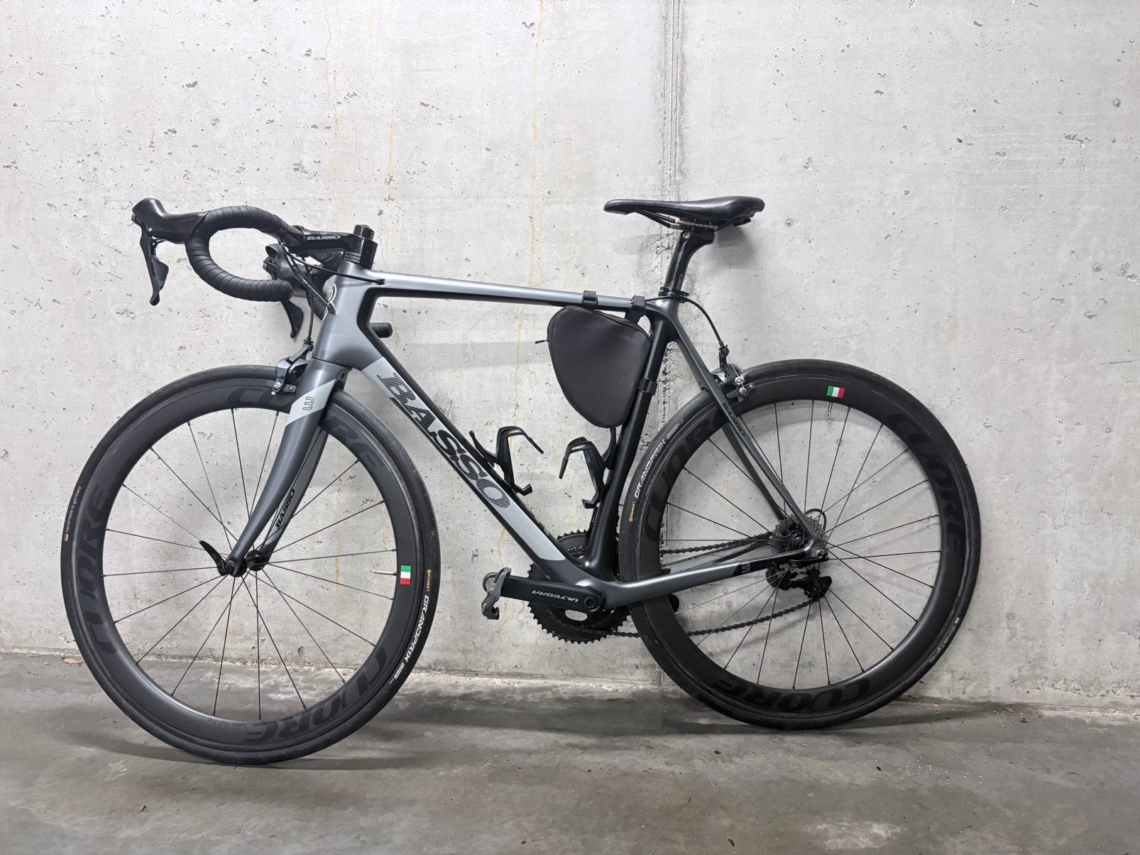 Basso astra carbon racefiets met carbon wielen, 10 à 15 vitesses, Frein sur jante, Comme neuf, Enlèvement
