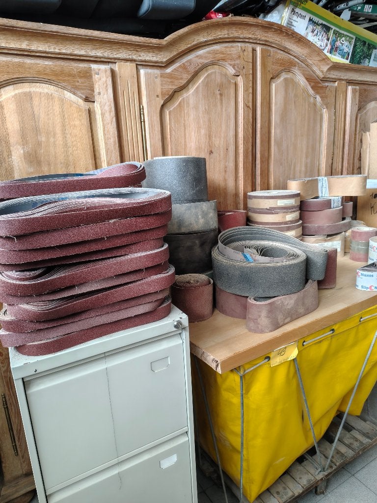Papier abrasif, toutes sortes, Bricolage & Construction, Outillage | Ponceuses, Enlèvement, Neuf, Autres types