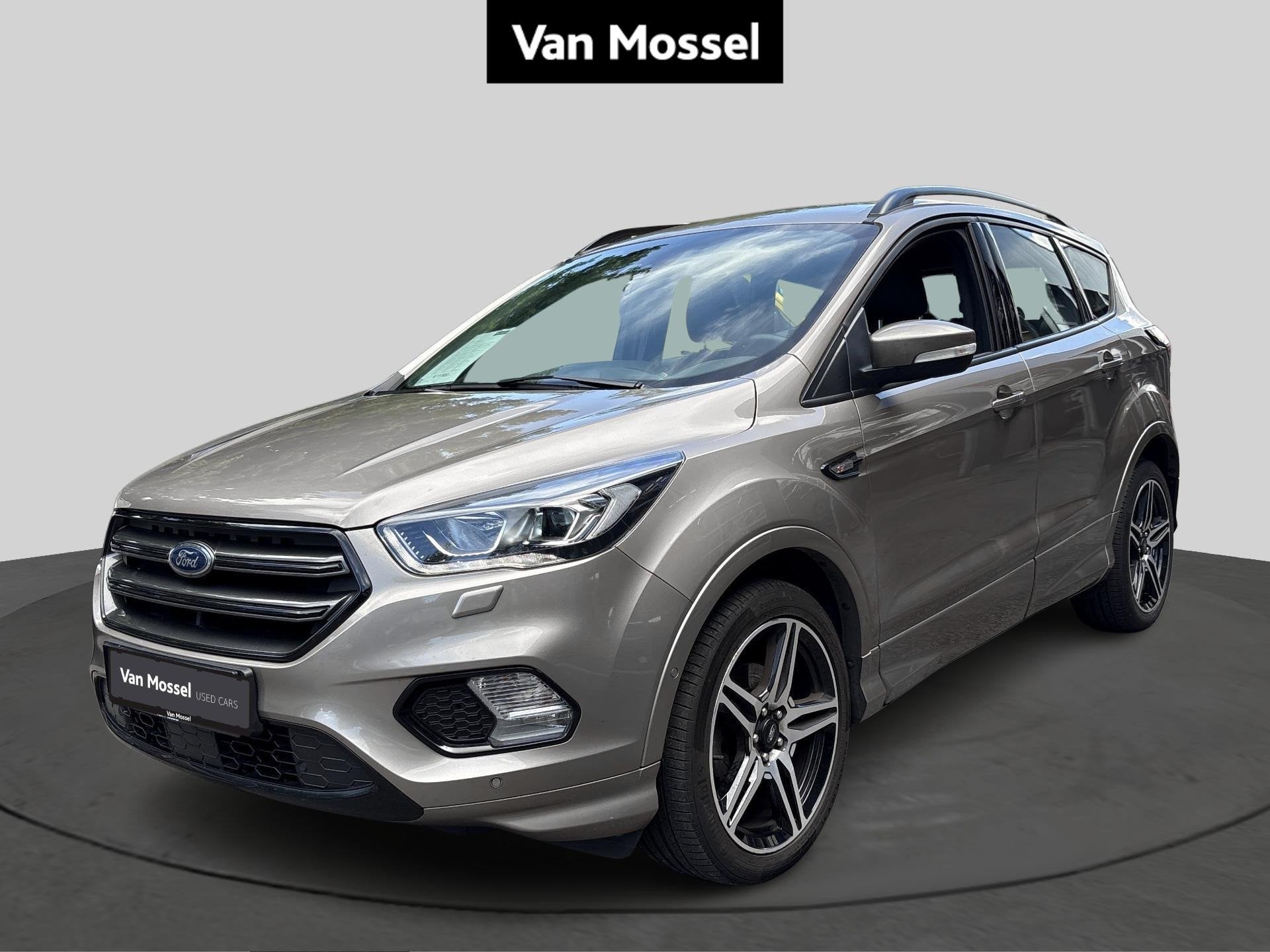 Ford Kuga ST Line - Winterpack - Navi, Argent ou Gris, Achat, 1800 kg, Entreprise