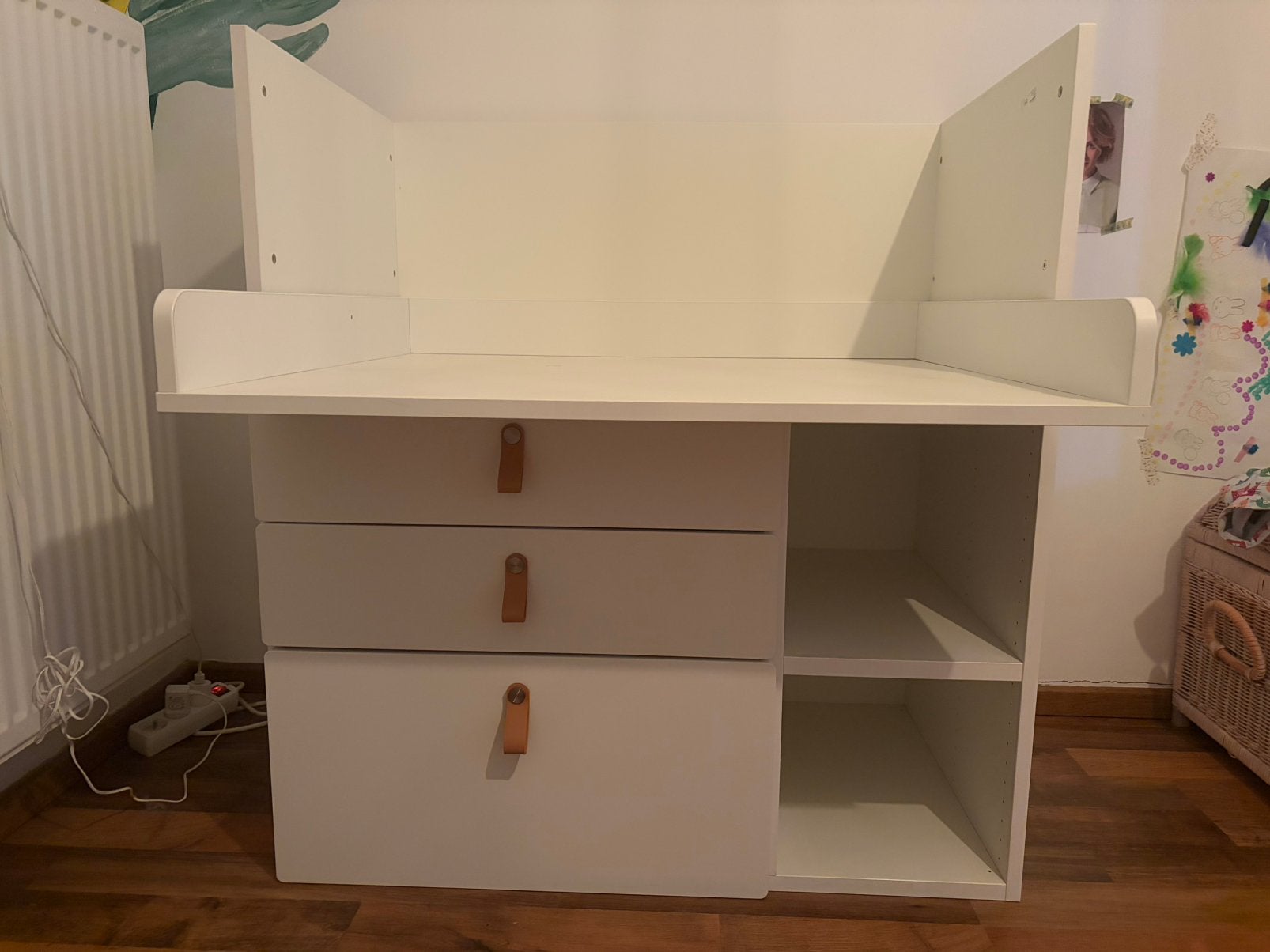 IKEA commode/bureau kinderkamer, Ophalen, Zo goed als nieuw, Commode