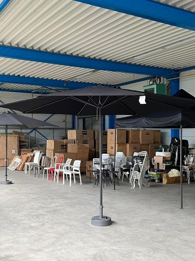 Grote ronde horeca parasol bijna 4 mtr in ecru nieuw, Tuin en Terras, Ophalen of Verzenden