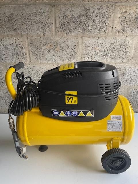 Stanley compressor 24L 8 bar – als nieuw, Bricolage & Construction, Compresseurs, Neuf, Moins de 25 litres, Enlèvement, 6 à 10 bars