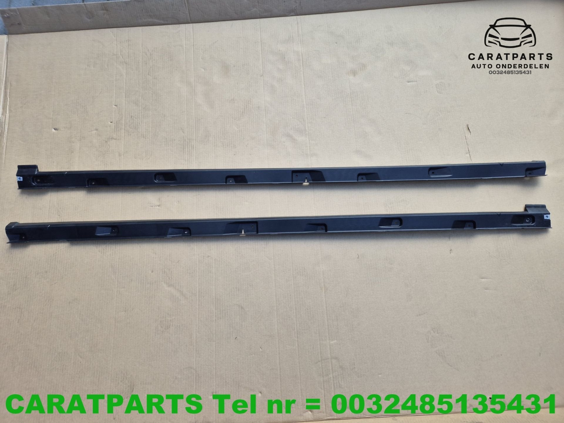 89A825211 89A825212 Audi Q4 seuil Q4 plaque de protection in, AUDI AG, Auto-Union-Strasse 1
85045  Ingolstadt, DE, Audi, Utilisé