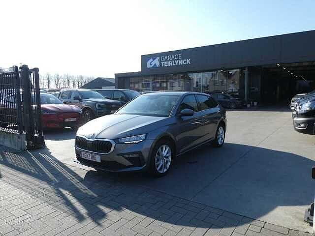 SKODA Scala 1.0 TSi 115pk Business Camera '24 28000km, Auto's, Skoda, Scala, Euro 6, Bedrijf, 83 kW