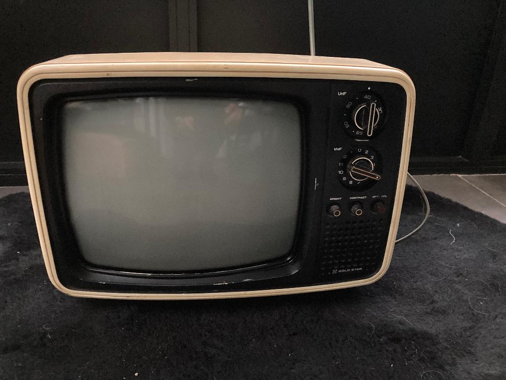 goldstar vintage draagbare zwart-wit tv, Ophalen, Gebruikt, LG