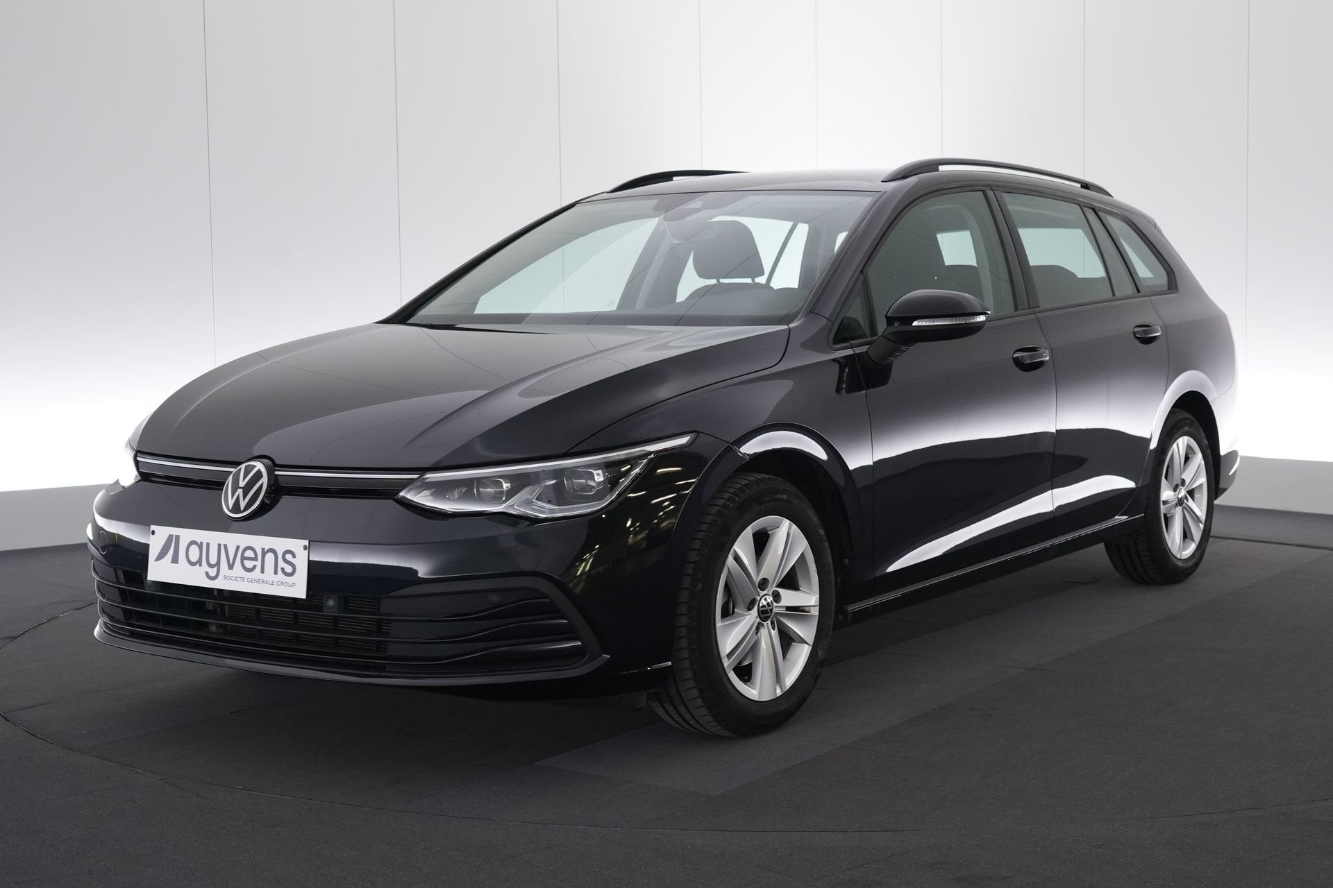 (2AQF859) VOLKSWAGEN GOLF VARIANT VIII, Voorwielaandrijving, Stof, Euro 6, Adaptive Cruise Control