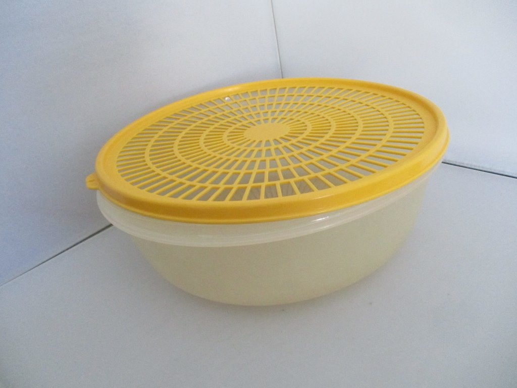 tupperware vergiet groot met deksel zeef fruit vergiet, Ophalen of Verzenden, Gebruikt, Overige typen, Met deksel