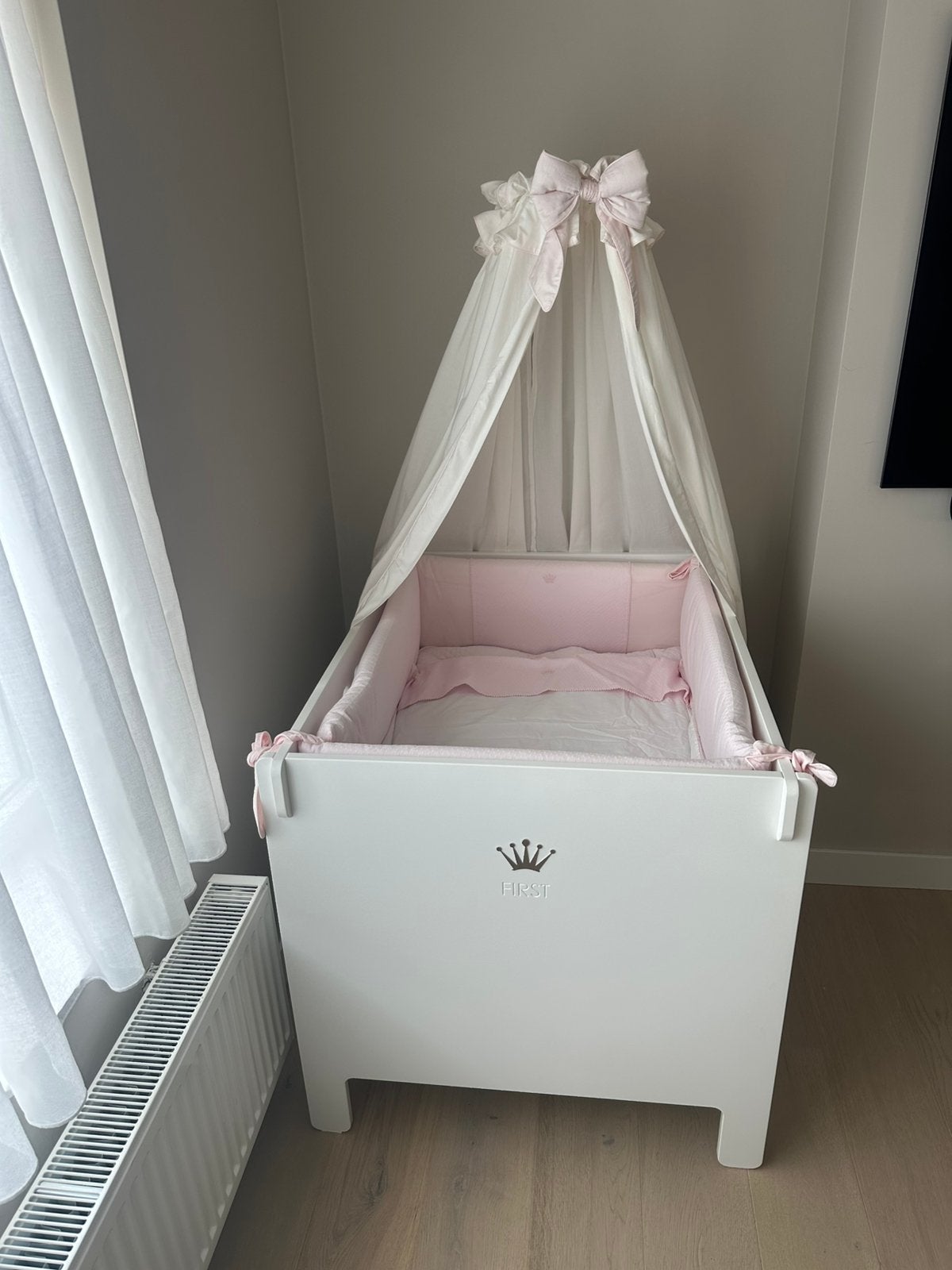 First loft park met alle accessoires, Kinderen en Baby's, Ophalen, Zo goed als nieuw, Rechthoekig, In hoogte verstelbaar