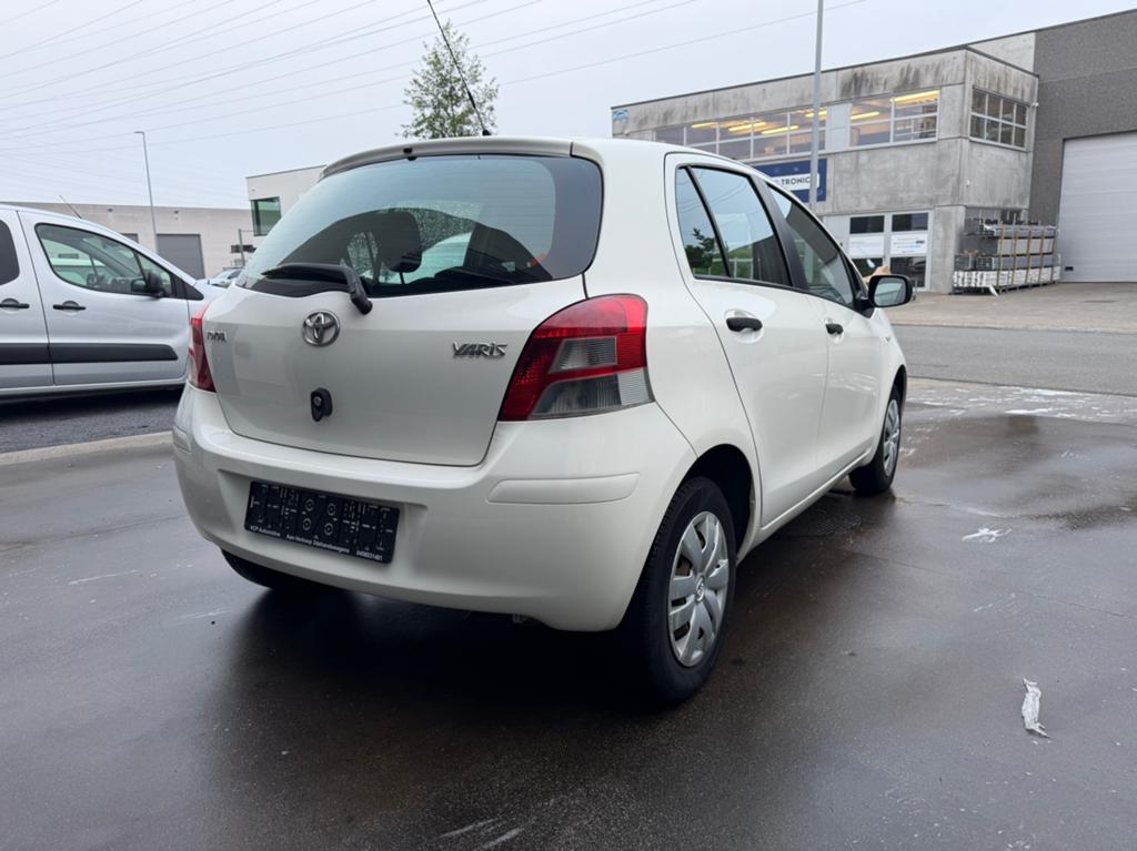 Toyota Yaris 1.0 Benzine, Autos, Toyota, Achat, Entreprise, Radio, Yaris
