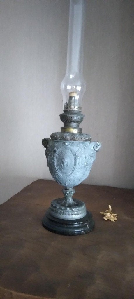 antieke petroleumlamp, Ophalen