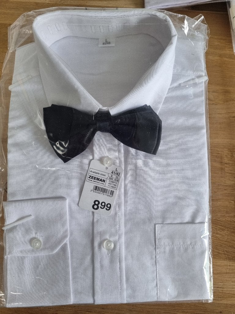 Chemise blanche longues manches, noeud papillon, Vêtements | Hommes, Neuf, Tour de cou 41/42 (L), Enlèvement, Blanc