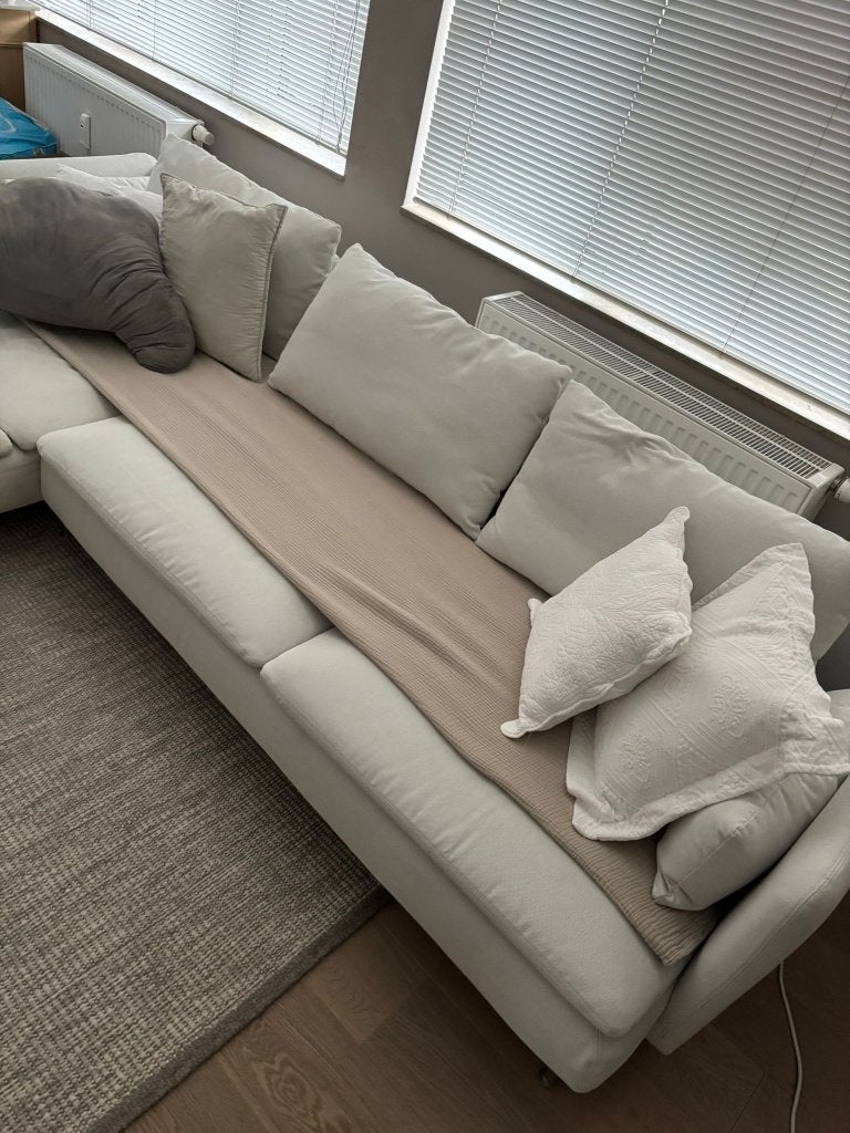 Zetel 4-zitsbank met chaise longue – Wit, Huis en Inrichting, Zetels | Complete zithoeken, Ophalen, Gebruikt