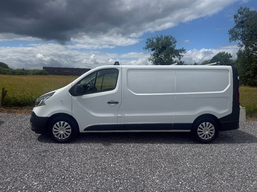 Renault Trafic 2.0L L2 **Clim Attelage Cruise Caméra**, Voorwielaandrijving, Testrit aan huis, Stof, Euro 6