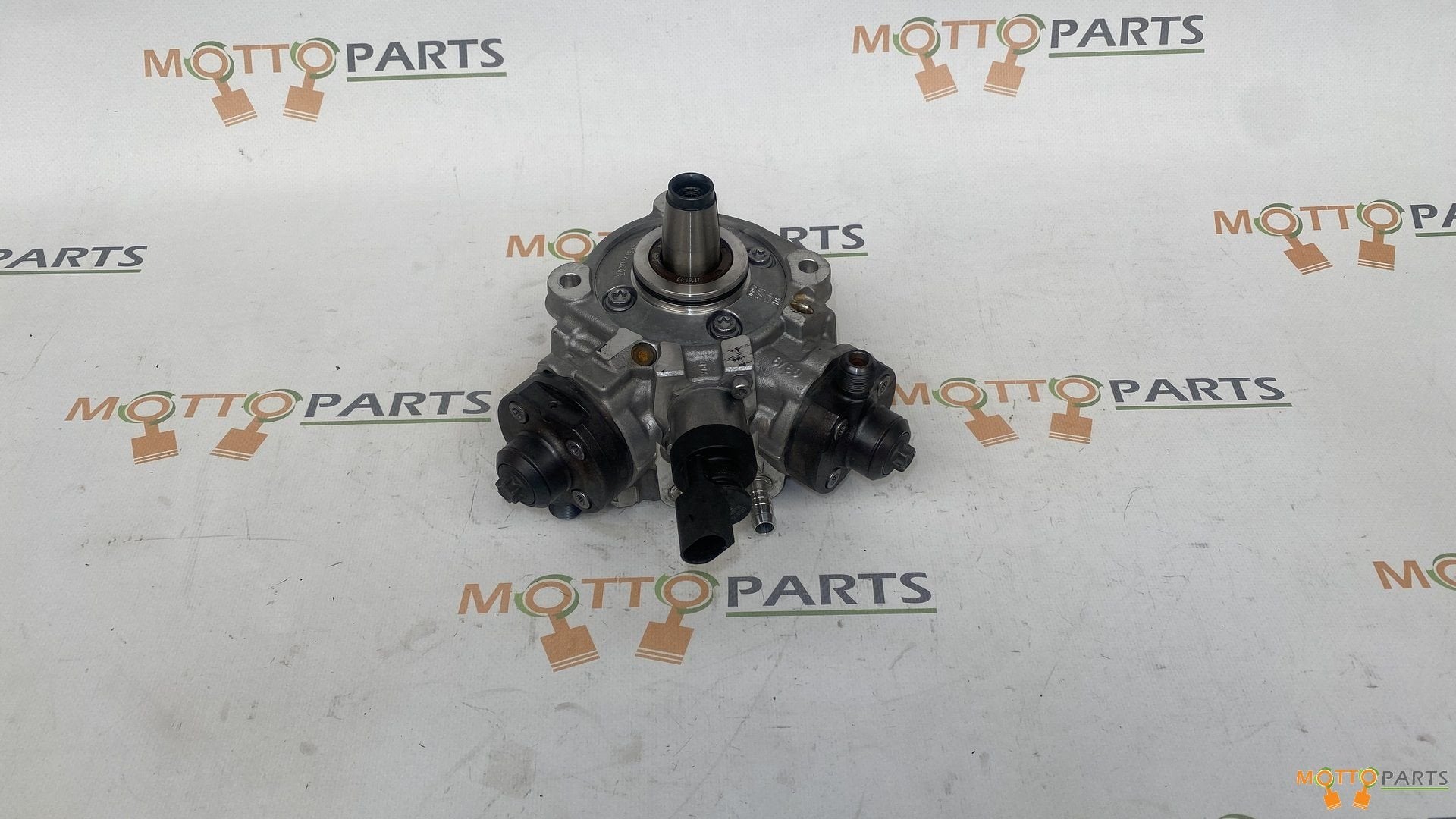 BMW 3, 4, 5 GT, 7, X3 X4 X6 Dieselpomp 13517823463 7823463, Auto-onderdelen, Brandstofsystemen, Gebruikt, Ophalen of Verzenden