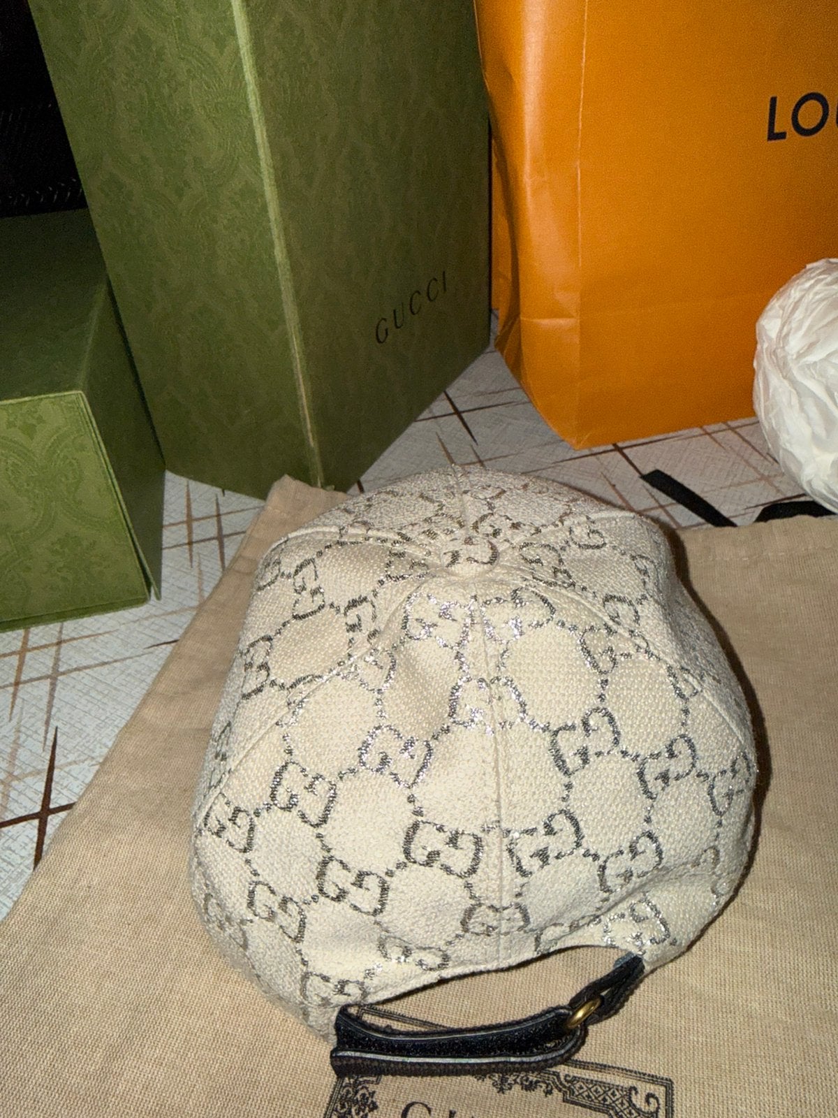 Casquette gucci lame blanche, Vêtements | Hommes, Enlèvement ou Envoi, Comme neuf, Casquette
