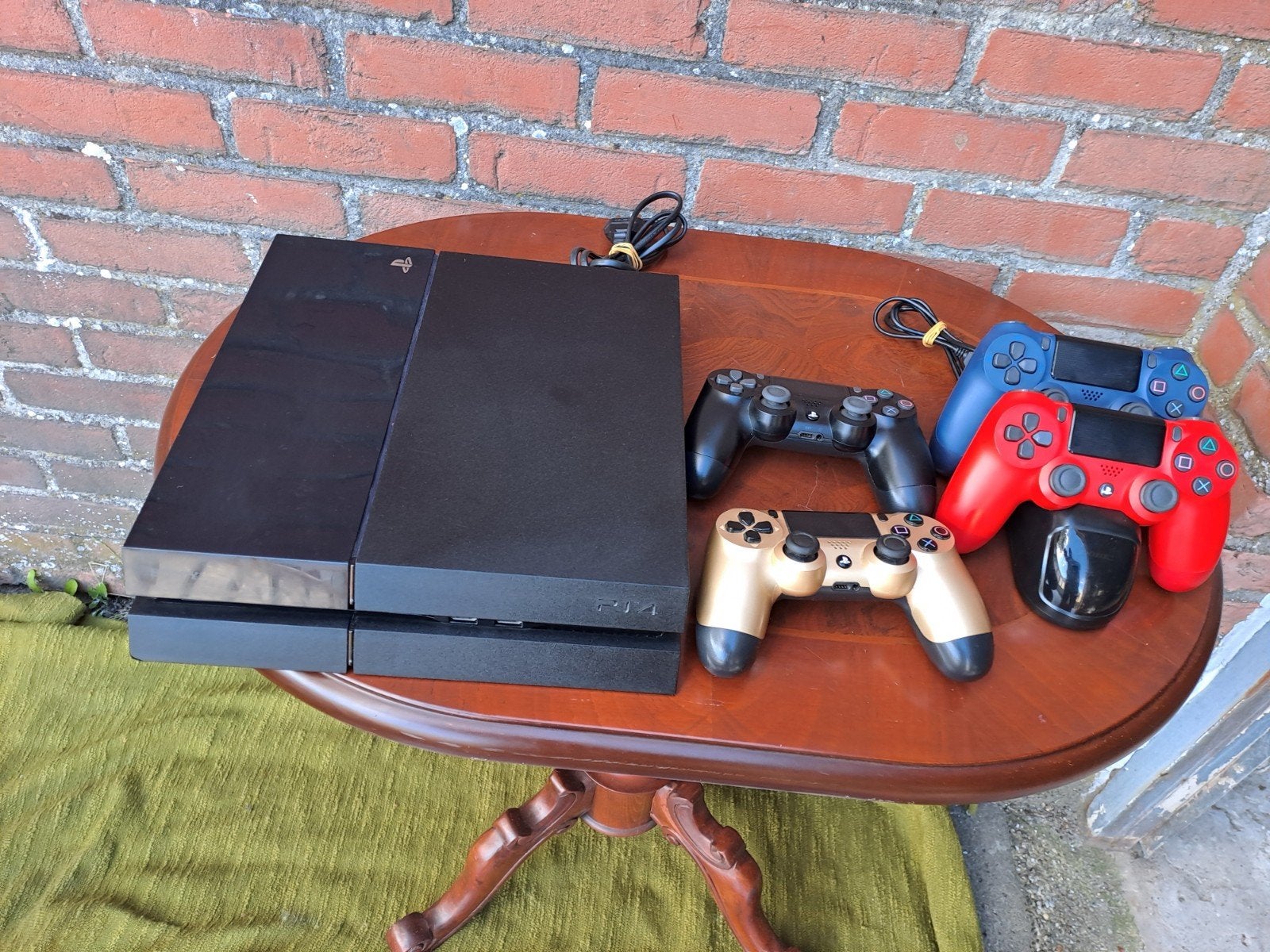 Playstation 4 te koop