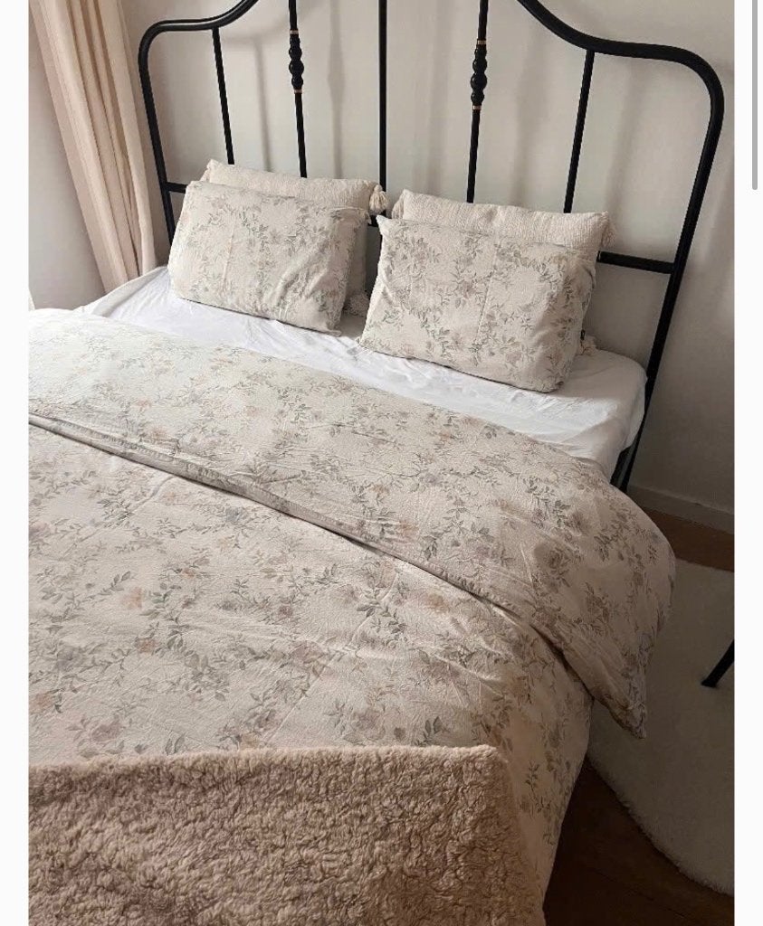 Mooie bed IKEA, Ophalen, Zwart, Tweepersoons, Zo goed als nieuw