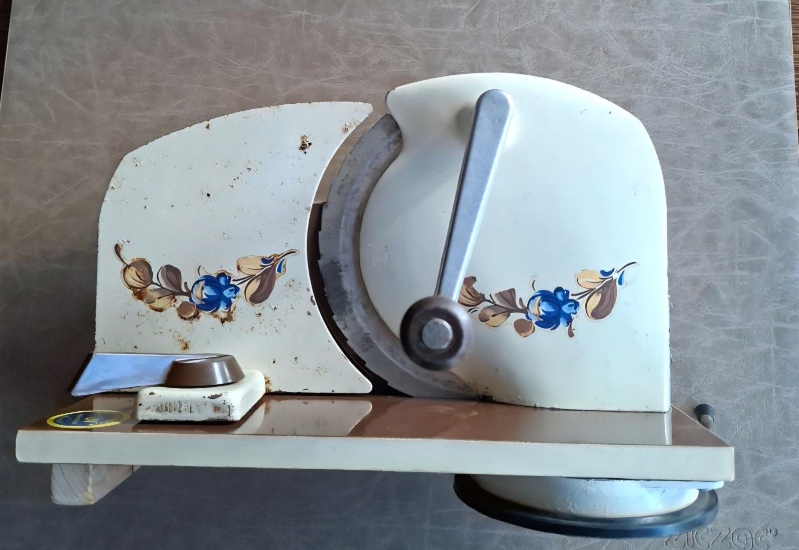 Retro snijmachine, Enlèvement