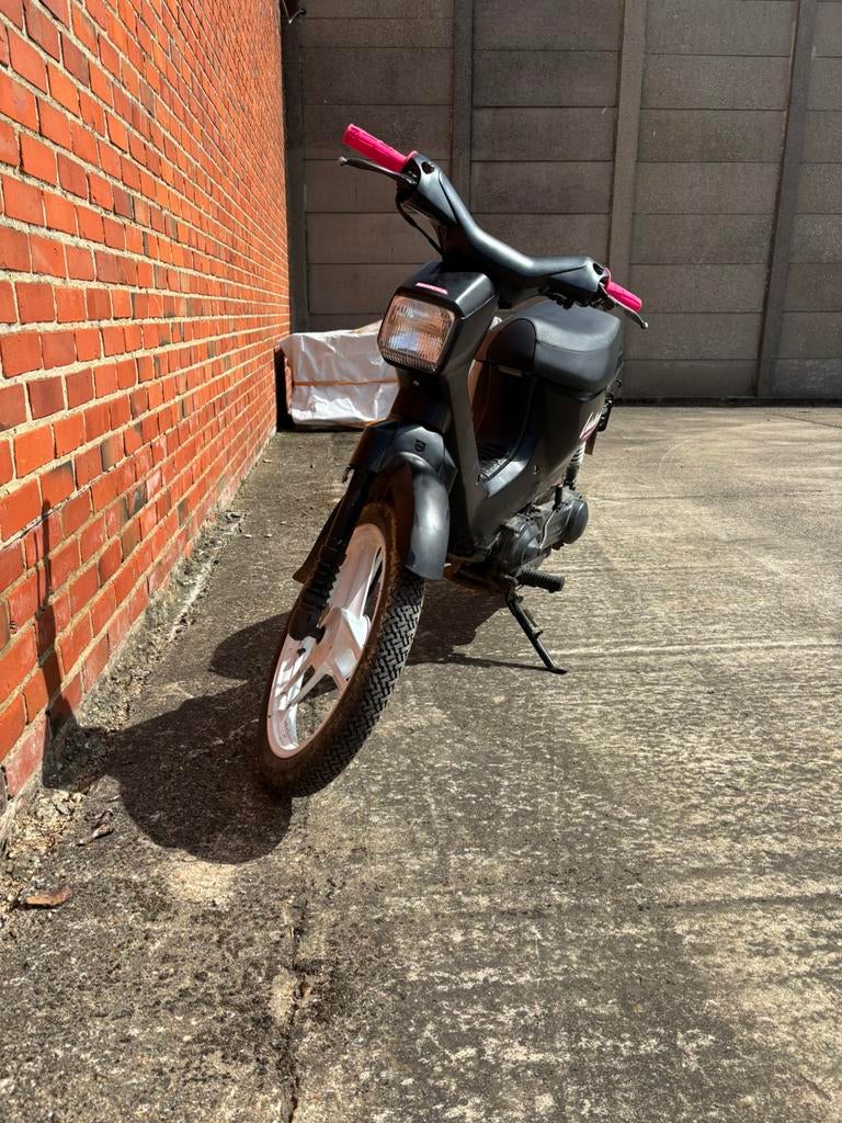 Honda wallaroo, Fietsen en Brommers, Brommers | Honda, Ophalen, Overige modellen, Klasse B (45 km/u), Zo goed als nieuw