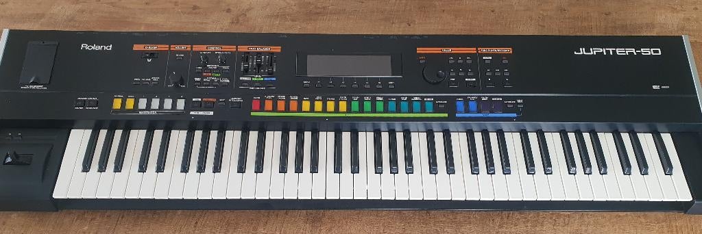 Roland Jupiter-50, Musique & Instruments, Enlèvement, Comme neuf, 76 touches, Roland