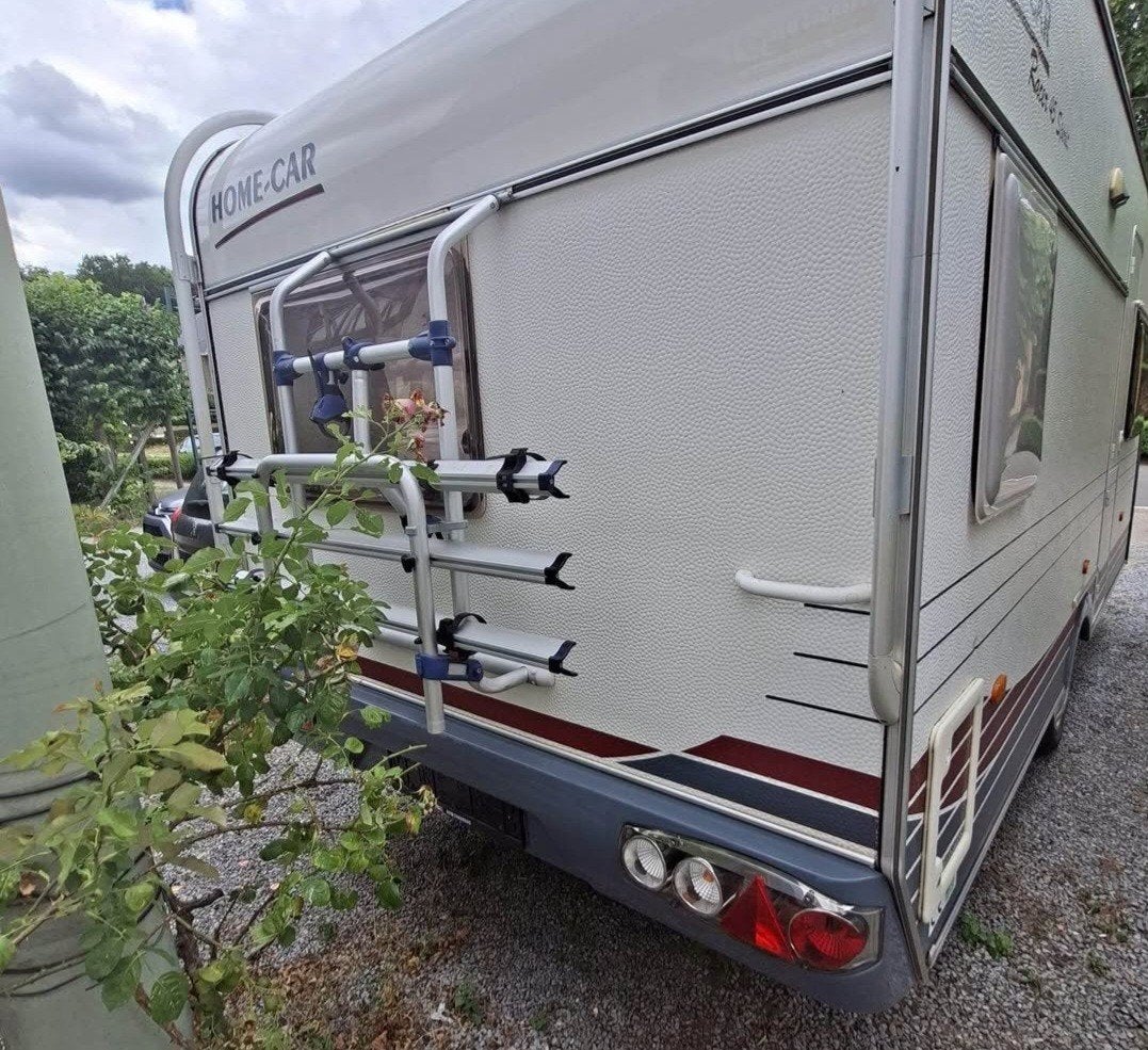 caravan home car racer Spirit 45 2007, Home-car, Reservewiel, Frans bed, Particulier