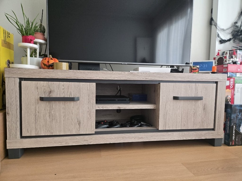 Banc TV avec portes, Utilisé, Chêne, Moins de 50 cm, 150 à 200 cm