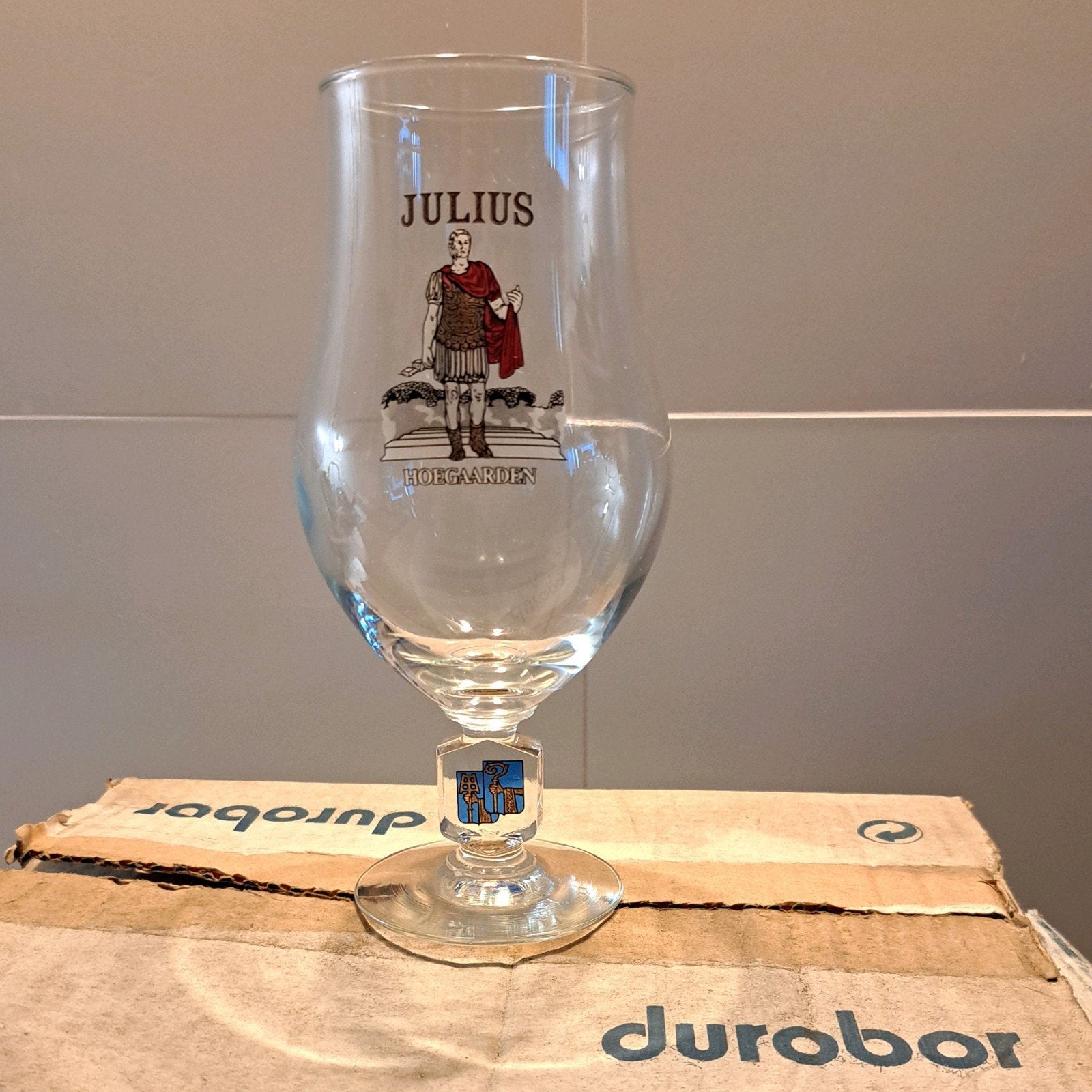 Verre à  Julius, Enlèvement ou Envoi